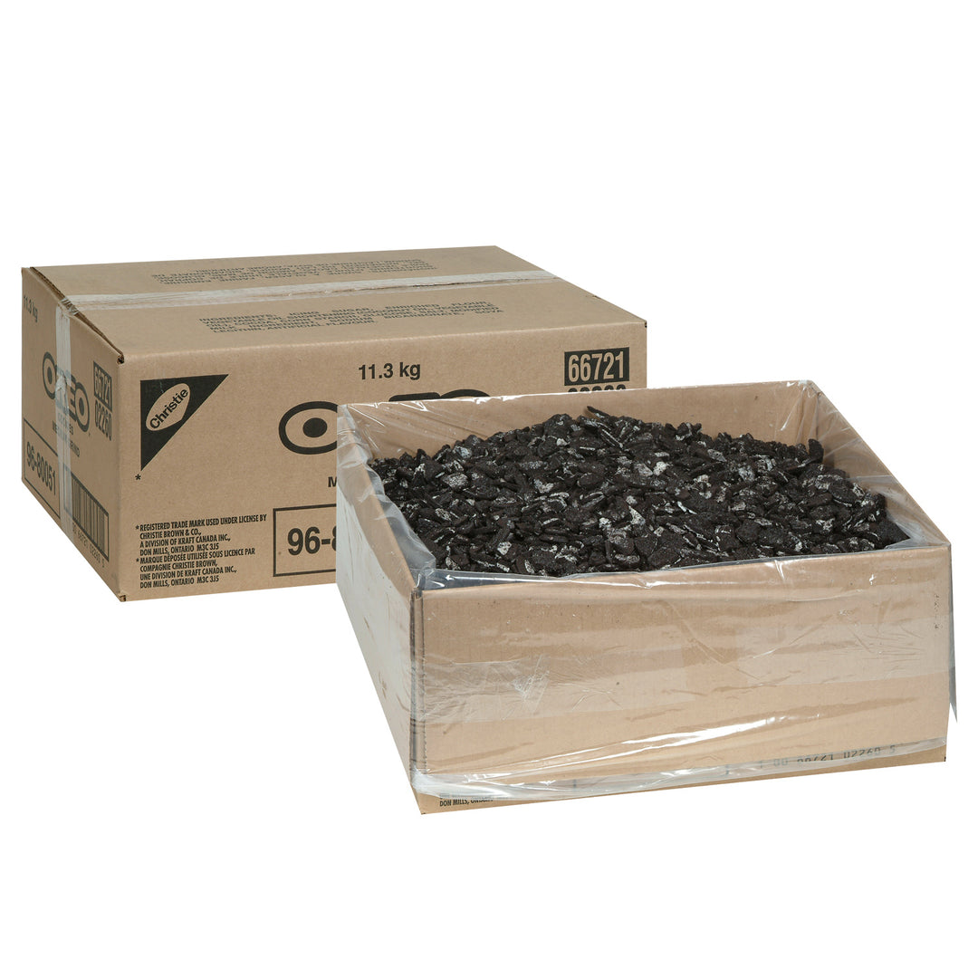 Broyé de biscuits Oreo, mouture moyenne - 1 x 11 kg - Christie - Ingrédients pour restaurants et services de restauration - Distribution canadienne