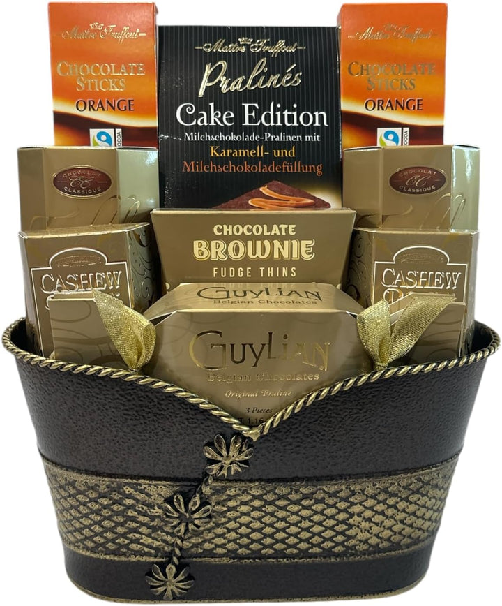 Chocolate Grand Treat - Includes pretzels, brownies, Belgium chocolate, fudge and more.