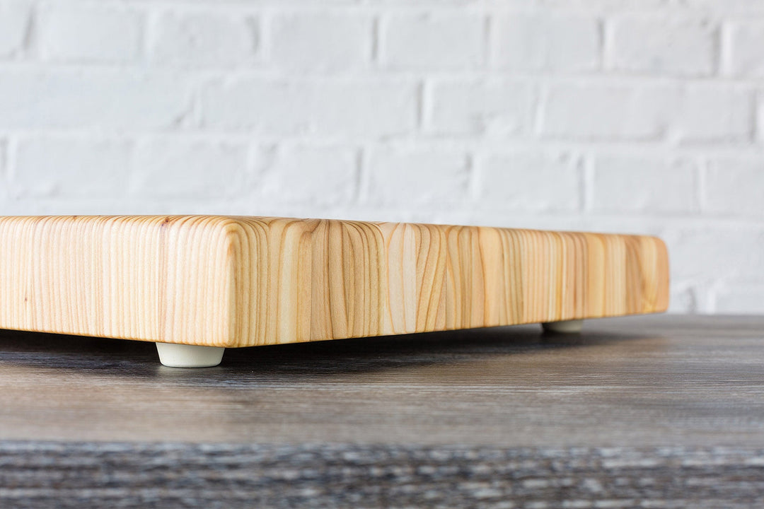 Planche à découper en bois de mélèze (Premium)