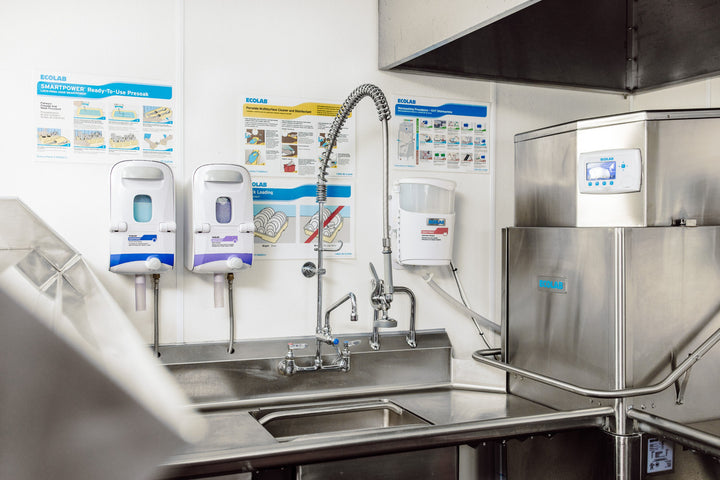 Detergent en poudre pour lave-vaisselle Solid Power Extra Large - 4 x 9 lb - Ecolab - Emballage et accessoires - Fournitures et équipement pour restaurants - Distribution canadienne