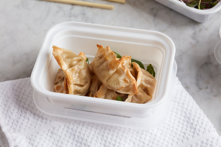 Contenant rectangulaire en plastique blanc avec couvercle - 150 x 12 oz - Versatainer - Emballage et accessoires - Fournitures et équipement pour restaurants - Distribution canadienne