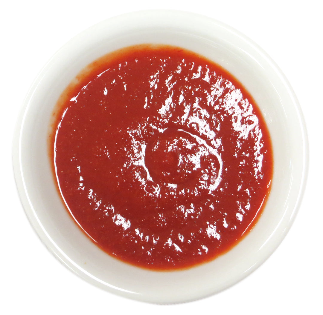 Sauce Hot Chili Sriracha - 12 x 18 oz - Lee Kum Kee - Restaurant and Foodservice Ingredients - Canadian Distribution