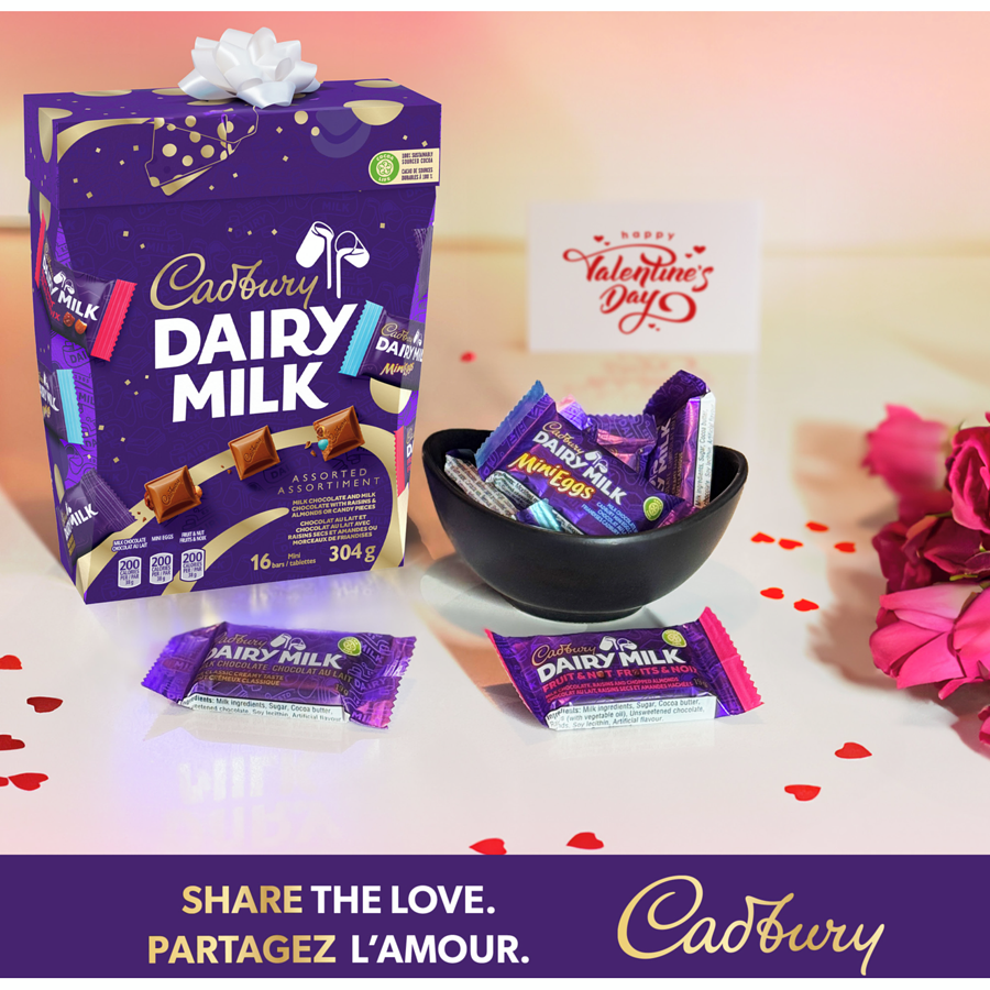 Cadbury - Dairy Milk, Assorted Gift Box, Chocolate, Mini Bars, (16 x 19 g Bars) - 304 g - Canadian Distribution