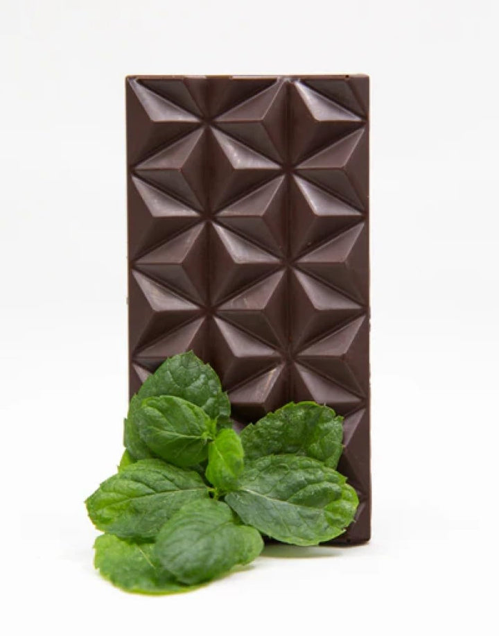 7 Summits Snacks Vinson Superfood Chocolate Bar 2 x 80g - Canadian Distribution - Ships Free Within Canada on Orders Above CAD $199