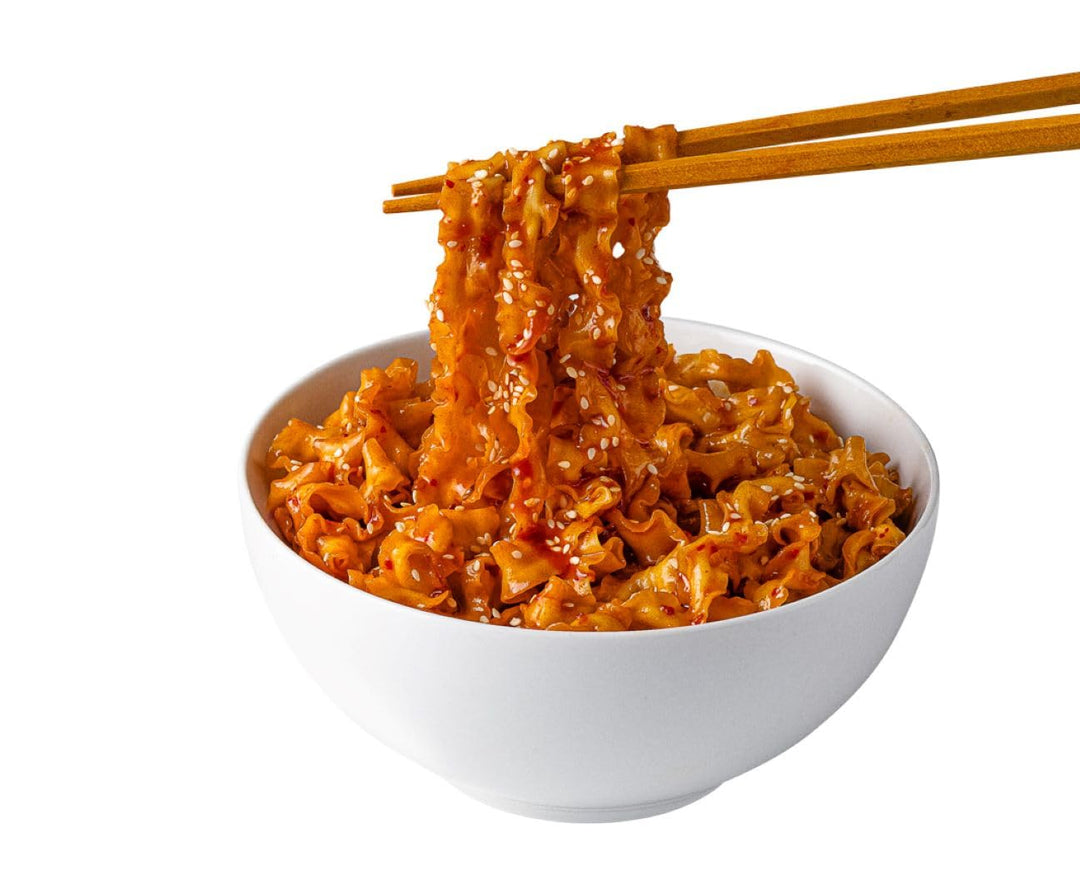 Blue Dragon Saucy Noodles Chili Crisp 2 x 122g – Gourmet Noodle Dish Ready in 5 Minutes - Canadian Distribution - Ships Free Within Canada on Orders Above CAD $199