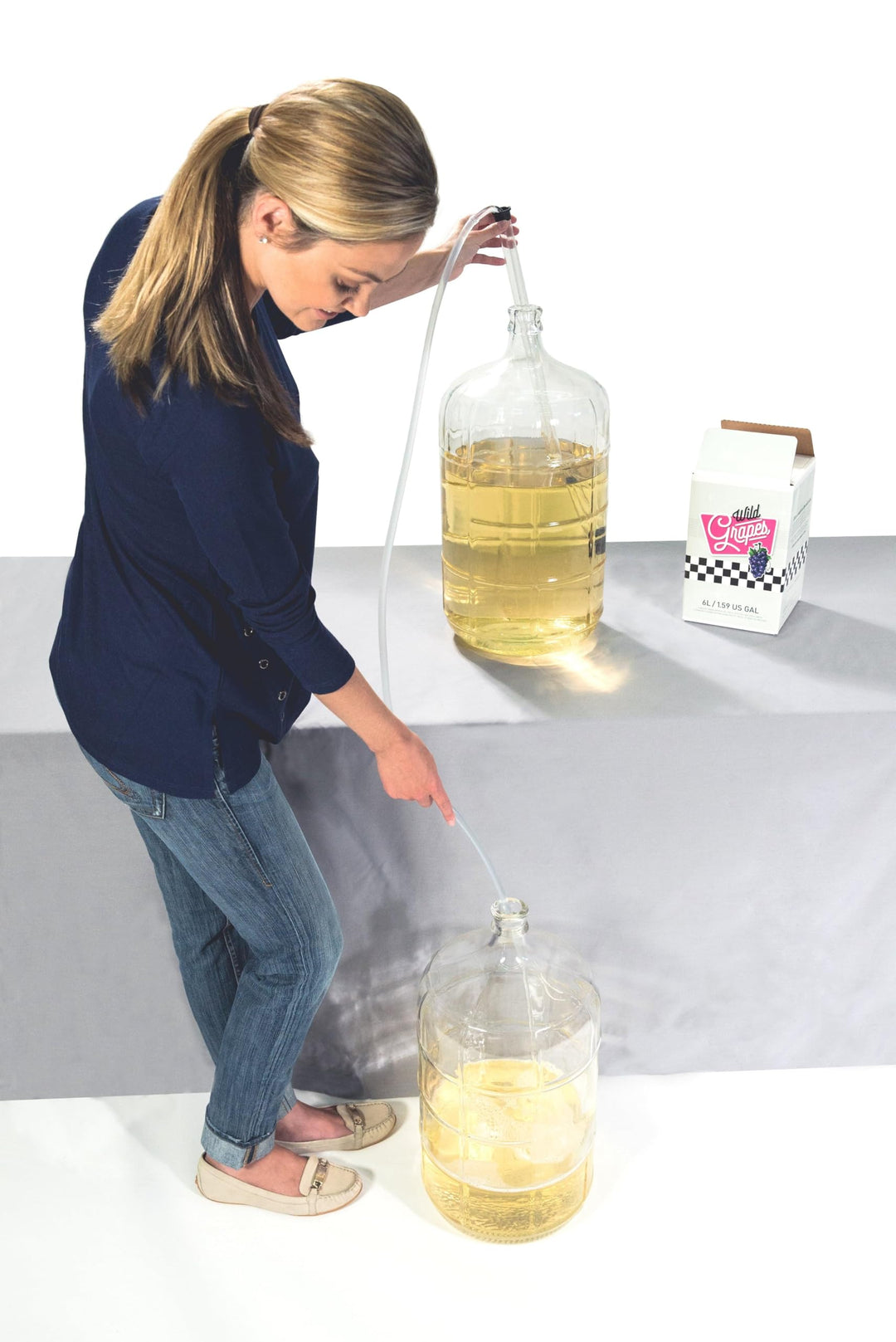 Wild Grapes – DIY Wine Making Kit – Cabernet Sauvignon Style – 30 Bottles / 23L – Complete Kit