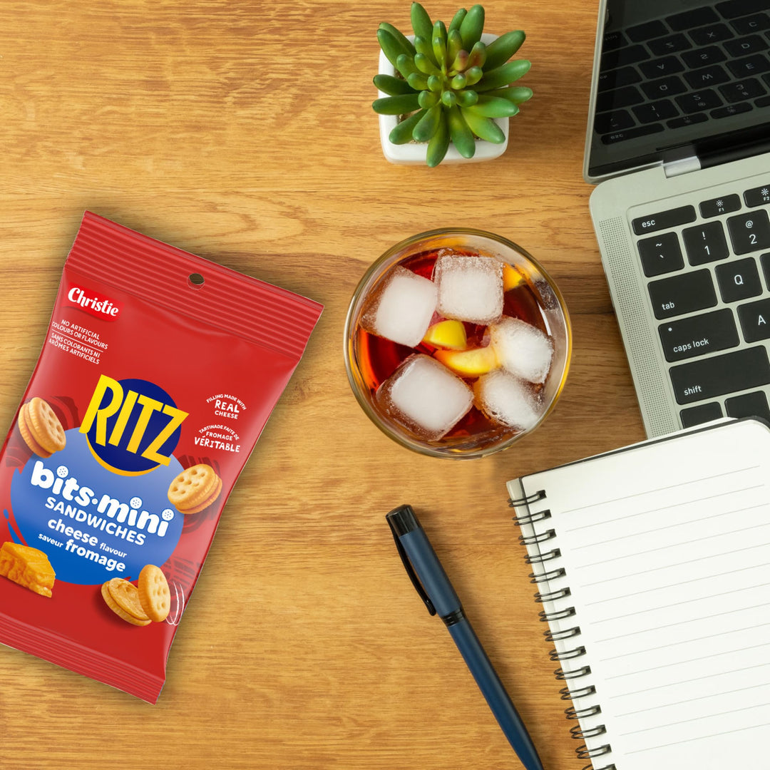 RITZ BITS Cheese Sandwiches - 30 Individual Snack Packs (1.26 kg) - Canadian Distribution - Ships Free Within Canada on Orders Above CAD $199