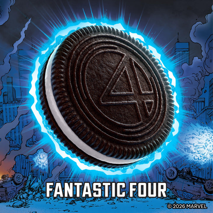 Marvel Oreo Stuf of Legends Colour-Changing Creme Cookies, 2 x 303g Limited Edition - Canadian Distribution - Ships Free Within Canada on Orders Above CAD $199