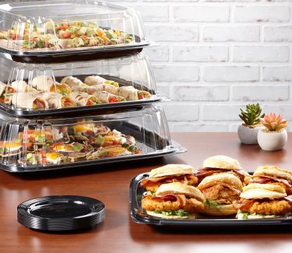18 inch Clear Plastic Square Platter with Lid - 1 x 25 count - Sabert - Packaging and Accessories - Restaurant Supplies and Equipment - Canadian Distribution