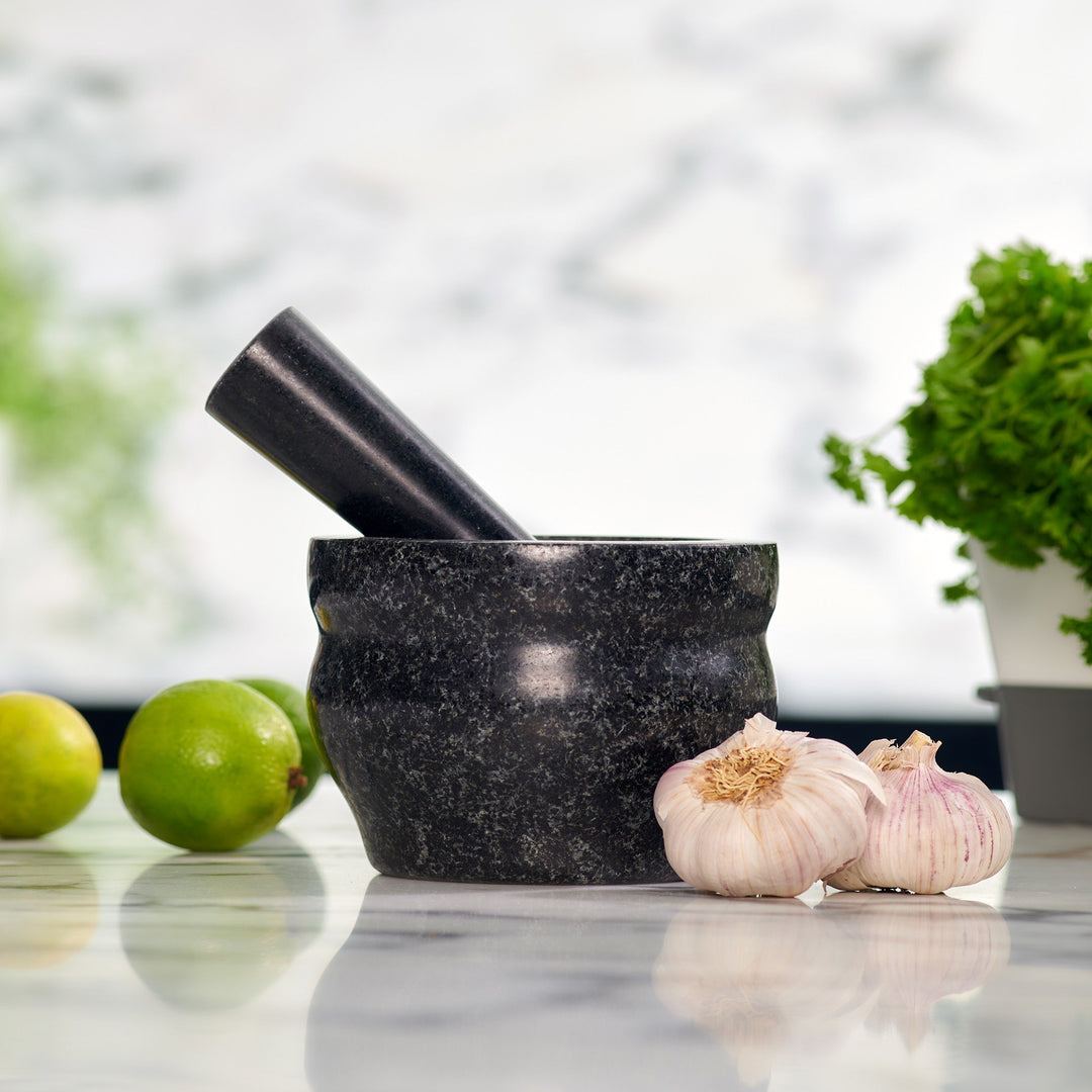 COLE & MASON Worcester Black Granite Mortar & Pestle, 5.5" — Spice & Herb Grinder - Canadian Distribution - Ships Free Within Canada on Orders Above CAD $199