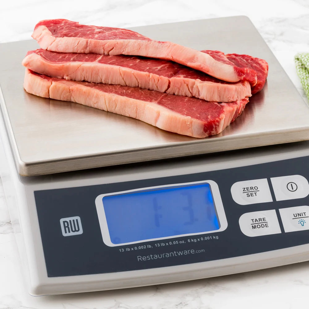 Restaurantware Met Lux 13 Pound White Digital Portion Control Scale, With 9X10In Platform - 1 Unit/Case - Restaurant Equipment and Smallwares - Canadian Distribution - Ships Free Within Canada on Orders Above CAD $199