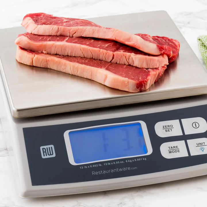 Restaurantware Met Lux 13 Pound White Digital Portion Control Scale, With 9X10In Platform - 1 Unit/Case - Restaurant Equipment and Smallwares - Canadian Distribution - Ships Free Within Canada on Orders Above CAD $199