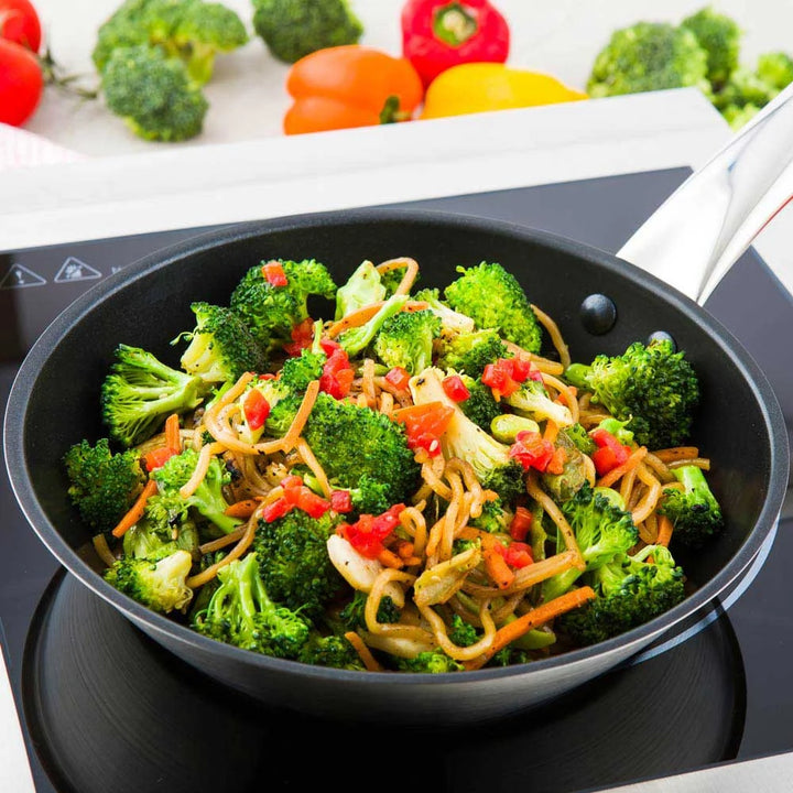 Restaurantware Met Lux 8 Inch Stainless Steel Fry Pan, Induction Ready, Non-Stick - Restaurant Equipment and Smallwares - Canadian Distribution