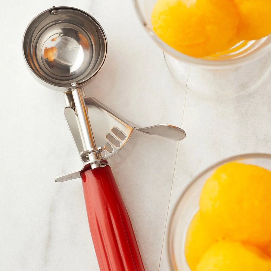 Restaurantware Met Lux 1.75 Ounce #24 Portion Scoop, With Red Handle - Restaurant Equipment and Smallwares - Canadian Distribution
