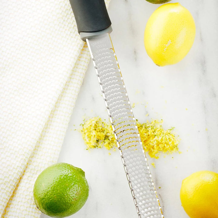 Restaurantware Met Lux 13 Inch Stainless Steel Cheese Grater, With Black Plastic Handle - Restaurant Equipment and Smallwares - Canadian Distribution