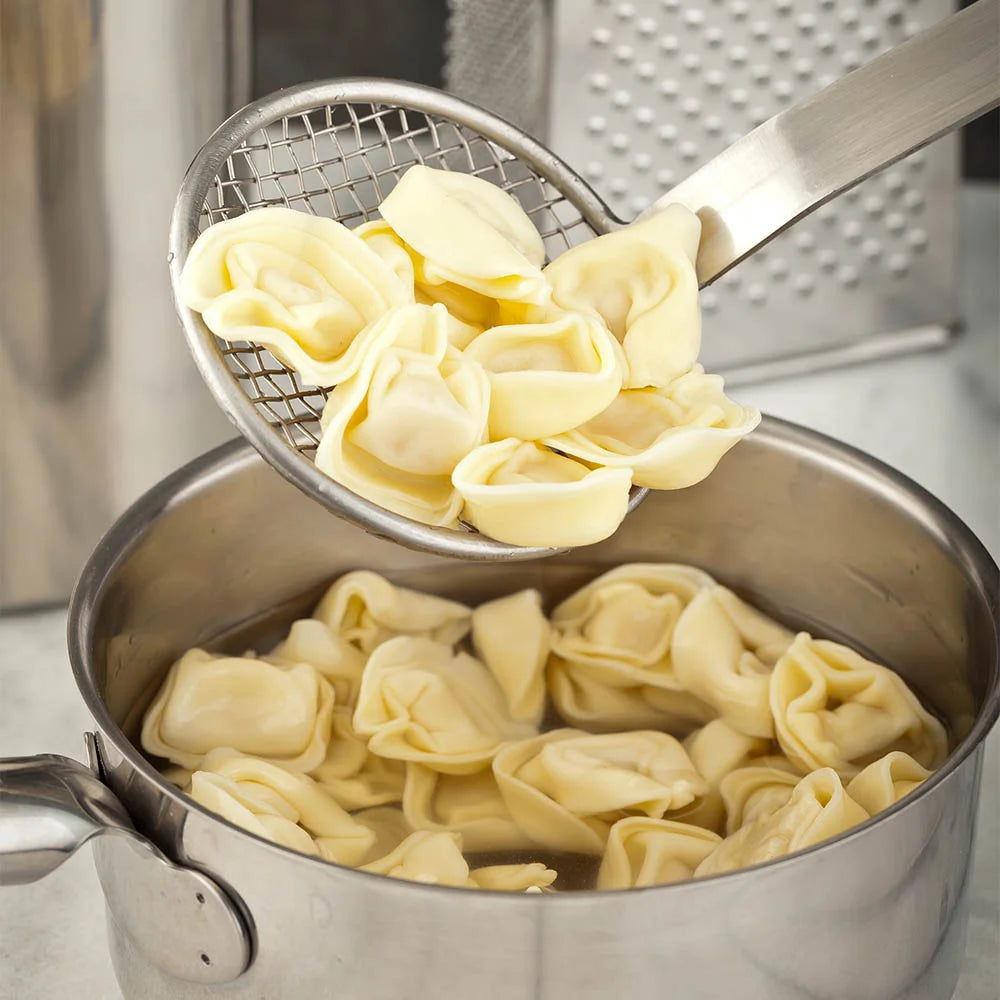 Restaurantware Met Lux 4In Stainless Steel Round Skimmer - Restaurant Equipment and Smallwares - Canadian Distribution