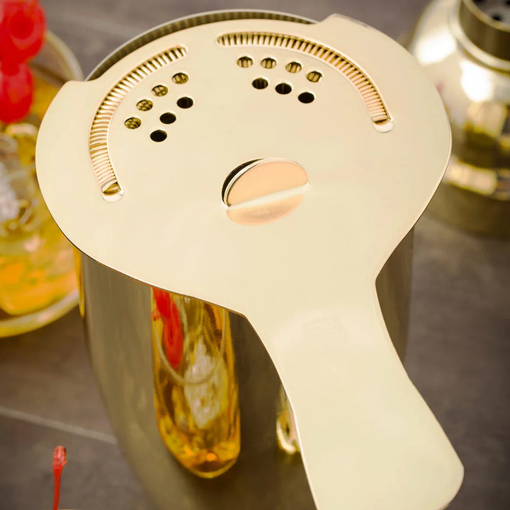 Restaurantware Bar Lux Gold-Plated Hawthorne Strainer - Restaurant Equipment and Smallwares - Canadian Distribution - Ships Free Within Canada on Orders Above CAD $199