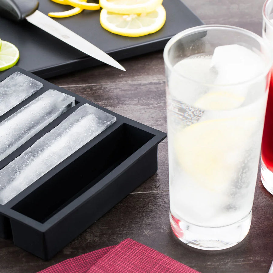 Restaurantware Bar Lux 4-Compartment Black Silicone Slab Ice Tray - Restaurant Equipment and Smallwares - Canadian Distribution