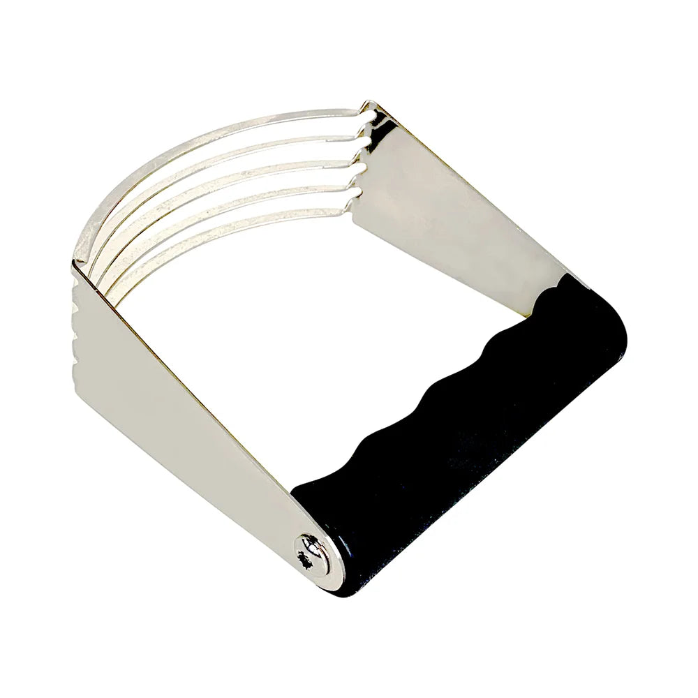 Restaurantware Pastry Tek Stainless Steel Pastry Dough Blender & Pastry Cutter, With Black Plastic Handle, 4.75 X 4 X 1.75 Inch - Restaurant Equipment and Smallwares - Canadian Distribution