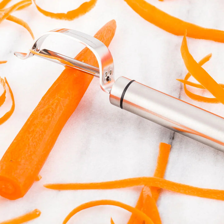 Restaurantware Met Lux Stainless Steel Vegetable Peeler, Commercial Grade - Restaurant Equipment and Smallwares - Canadian Distribution