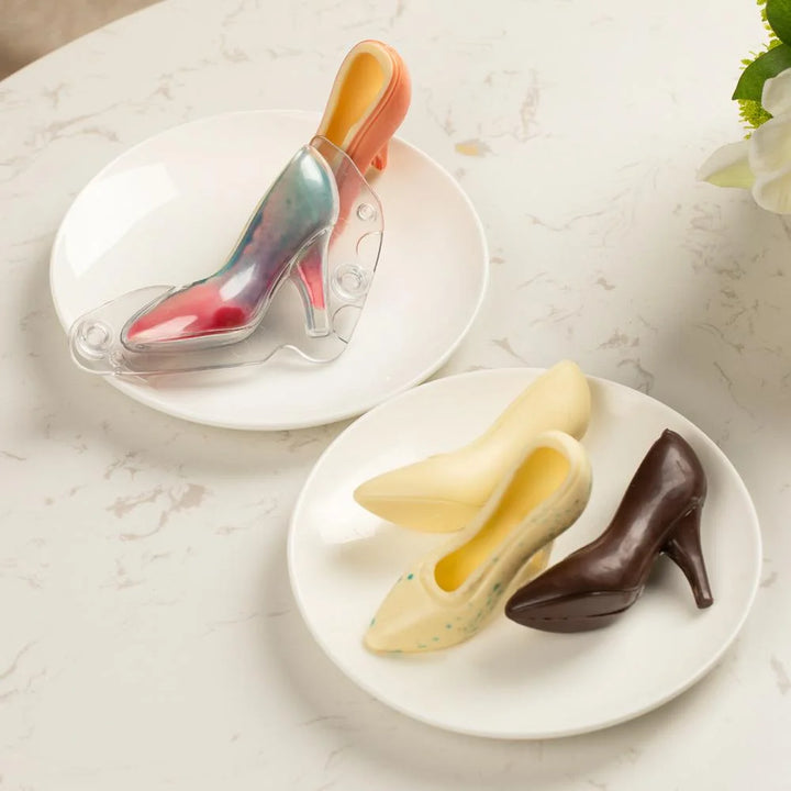 Restaurantware Pastry Tek High Heel Candy & Chocolate Mold, Polycarbonate - Restaurant Equipment and Smallwares - Canadian Distribution - Ships Free Within Canada on Orders Above CAD $199