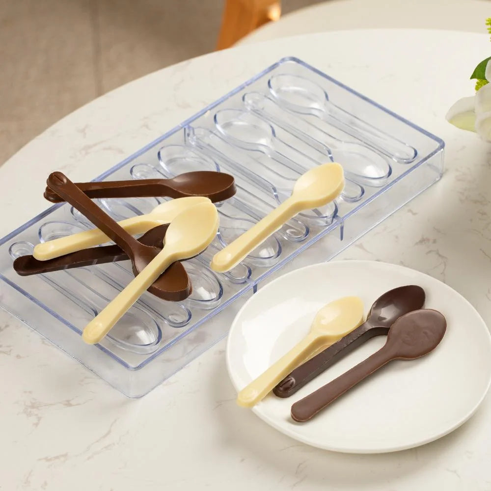 Restaurantware Pastry Tek 10-Compartment Spoon Candy & Chocolate Mold, Polycarbonate - Restaurant Equipment and Smallwares - Canadian Distribution - Ships Free Within Canada on Orders Above CAD $199