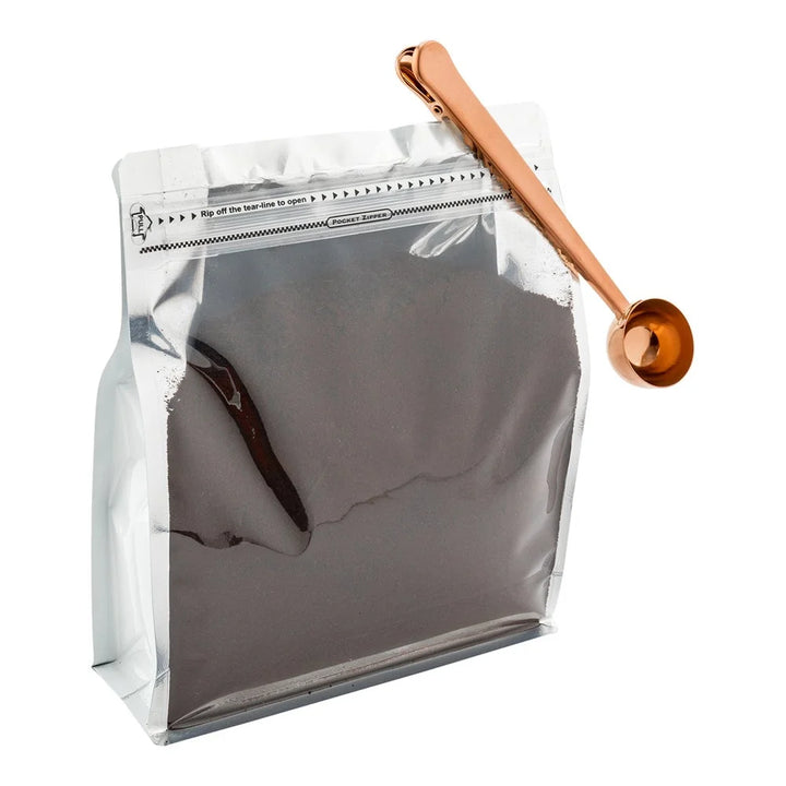 Restaurantware Restpresso 1 Tablespoon Coffee Measuring Scoop, With Bag Clip, Copper-Plated Stainless Steel - Restaurant Equipment and Smallwares - Canadian Distribution - Ships Free Within Canada on Orders Above CAD $199