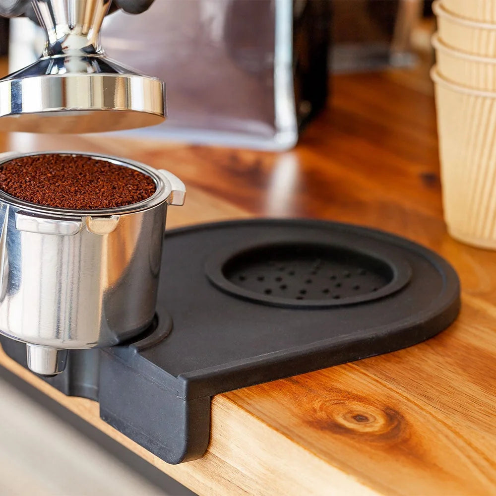 Restaurantware Restpresso Black Silicone Espresso Tamping Mat, 8.25 X 5.75 X 1.5 Inch, Single - Restaurant Equipment and Smallwares - Canadian Distribution - Ships Free Within Canada on Orders Above CAD $199