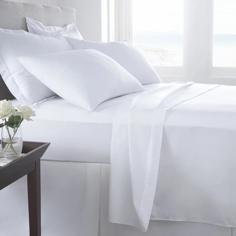 Adonis T250 Premium Plain White Luxury Percale Queen Pillowcases, 21x36 Inch - Restaurant Equipment and Smallwares - Canadian Distribution