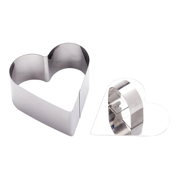 Restaurantware Pastry Tek Stainless Steel Heart Pastry Ring Mold, With Press, 3 X 1.6In - Restaurant Equipment and Smallwares - Canadian Distribution