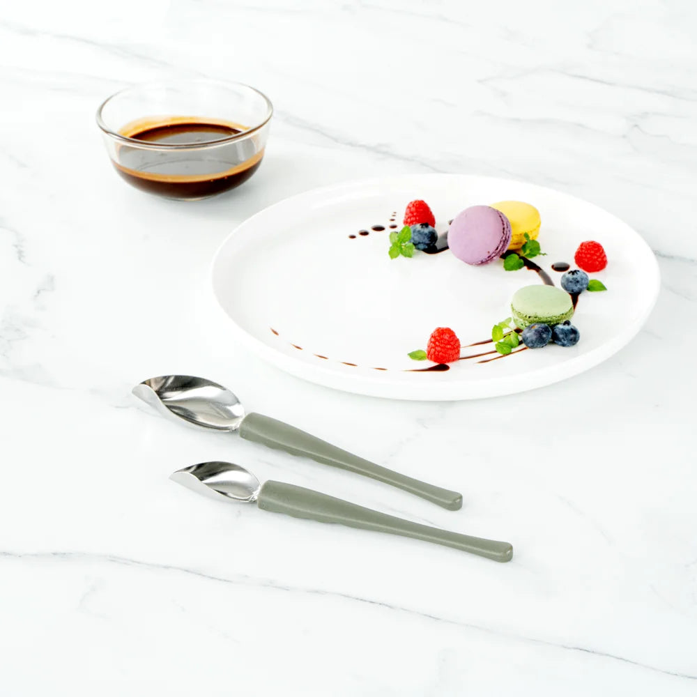 Restaurantware Comfy Grip Stainless Steel Drawing & Decorating Spoon Set, 2-Piece - Restaurant Equipment and Smallwares - Canadian Distribution - Ships Free Within Canada on Orders Above CAD $199