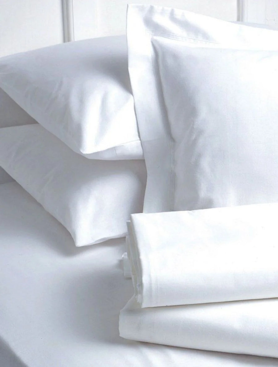 Merit Collection T250 Percale White King Pillow Covers, Cotton/Polyester Blend, 21 X 42In - Restaurant Equipment and Smallwares - Canadian Distribution