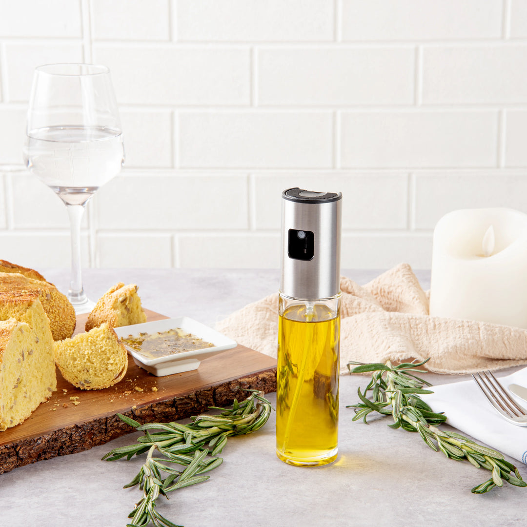 Restaurantware Rw Base 3oz Glass Oil Sprayer - Restaurant Equipment and Smallwares - Canadian Distribution - Ships Free Within Canada on Orders Above CAD $199