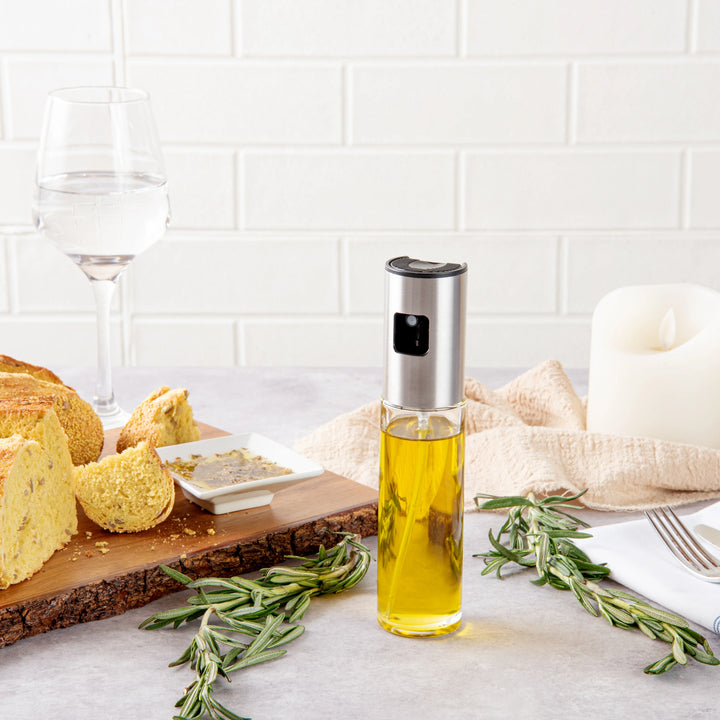 Restaurantware Rw Base 3oz Glass Oil Sprayer - Restaurant Equipment and Smallwares - Canadian Distribution - Ships Free Within Canada on Orders Above CAD $199