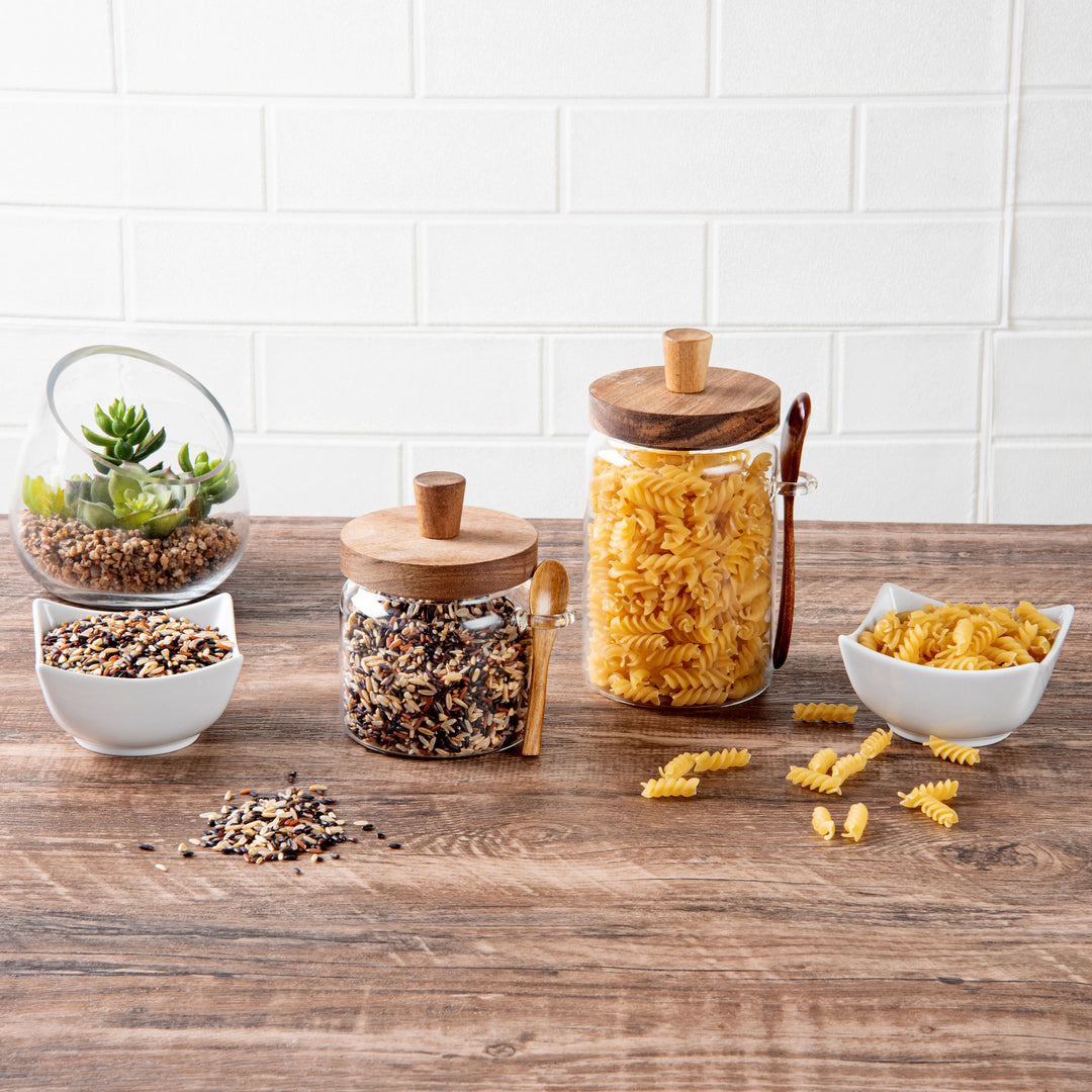 Restaurantware 8X8X7.5In Glass Vetri Storage Jar Set, With Acacia Lid & Spoon - Restaurant Equipment and Smallwares - Canadian Distribution - Ships Free Within Canada on Orders Above CAD $199