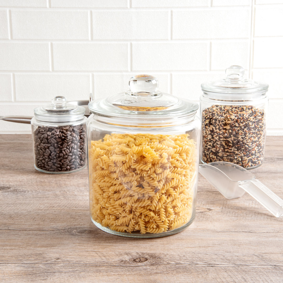 Restaurantware 1Gal Glass Vetri Storage Jar, With Glass Lid - Restaurant Equipment and Smallwares - Canadian Distribution - Ships Free Within Canada on Orders Above CAD $199
