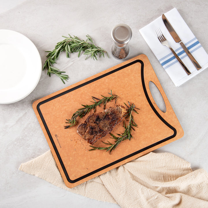 Restaurantware Nature Tek Gourmet Wood Cutting Board, 17.25X12.75In, With Juice Groove & Handle - Restaurant Equipment and Smallwares - Canadian Distribution - Ships Free Within Canada on Orders Above CAD $199