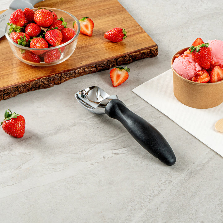 Restaurantware Comfy Grip Ice Cream Scoop, Zinc, Black, 7.75 x 2 x 1.75In - Restaurant Equipment and Smallwares - Canadian Distribution - Ships Free Within Canada on Orders Above CAD $199