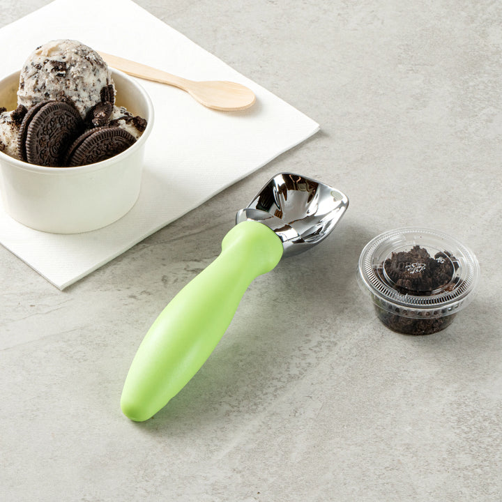 Restaurantware Comfy Grip Ice Cream Scoop, Zinc, Green, 7.75 x 2 x 1.75In - Restaurant Equipment and Smallwares - Canadian Distribution - Ships Free Within Canada on Orders Above CAD $199