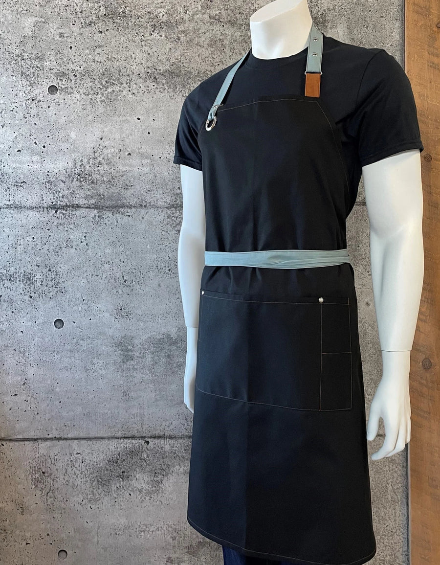 No Limits 34 X 34In Black & Light Blue Bib Apron, Polyester & Cotton, With Colored Strap - Restaurant Equipment and Smallwares - Canadian Distribution