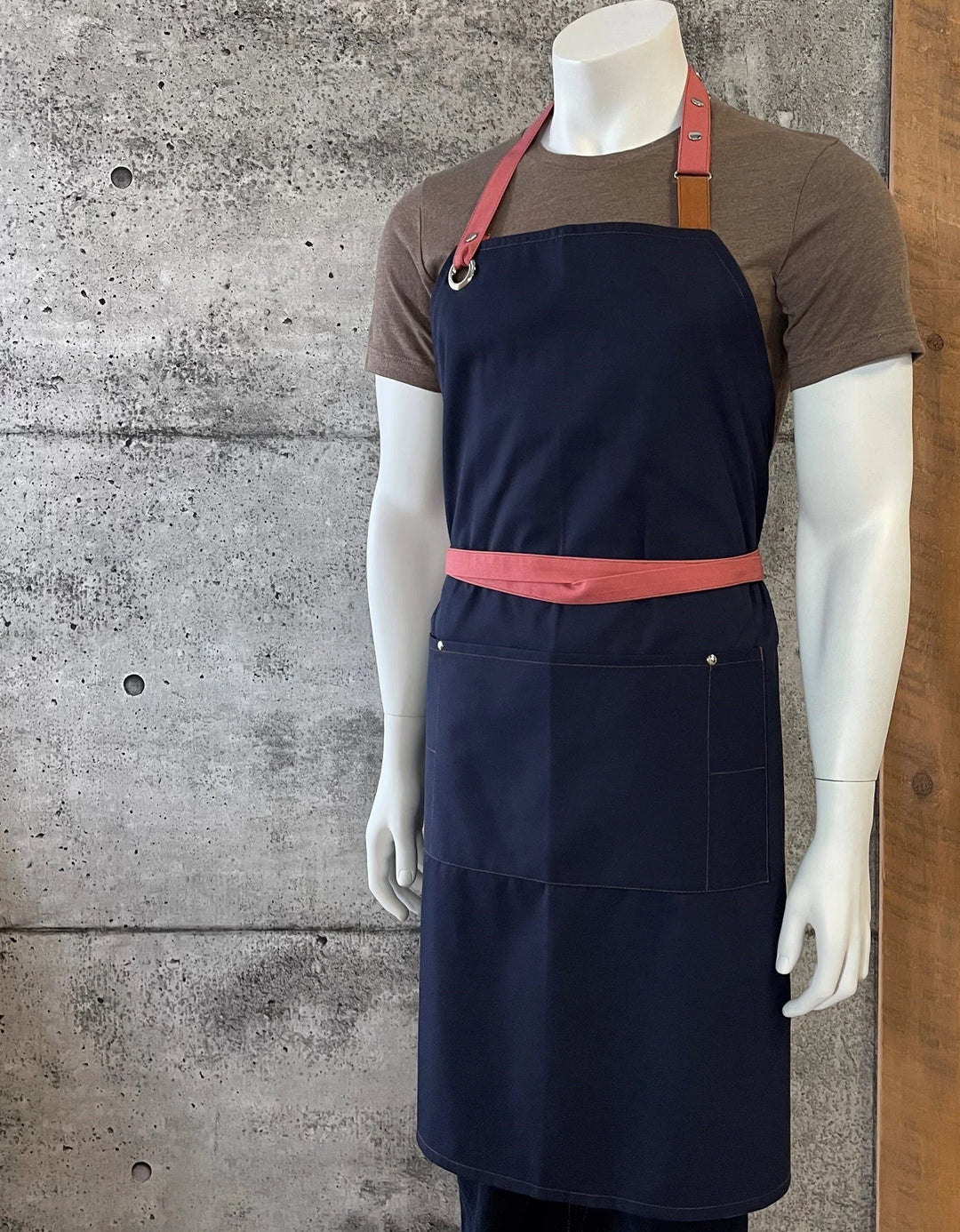 No Limits 34 X 34In Navy & Pink Bib Apron, Polyester & Cotton, With Colored Strap - Restaurant Equipment and Smallwares - Canadian Distribution
