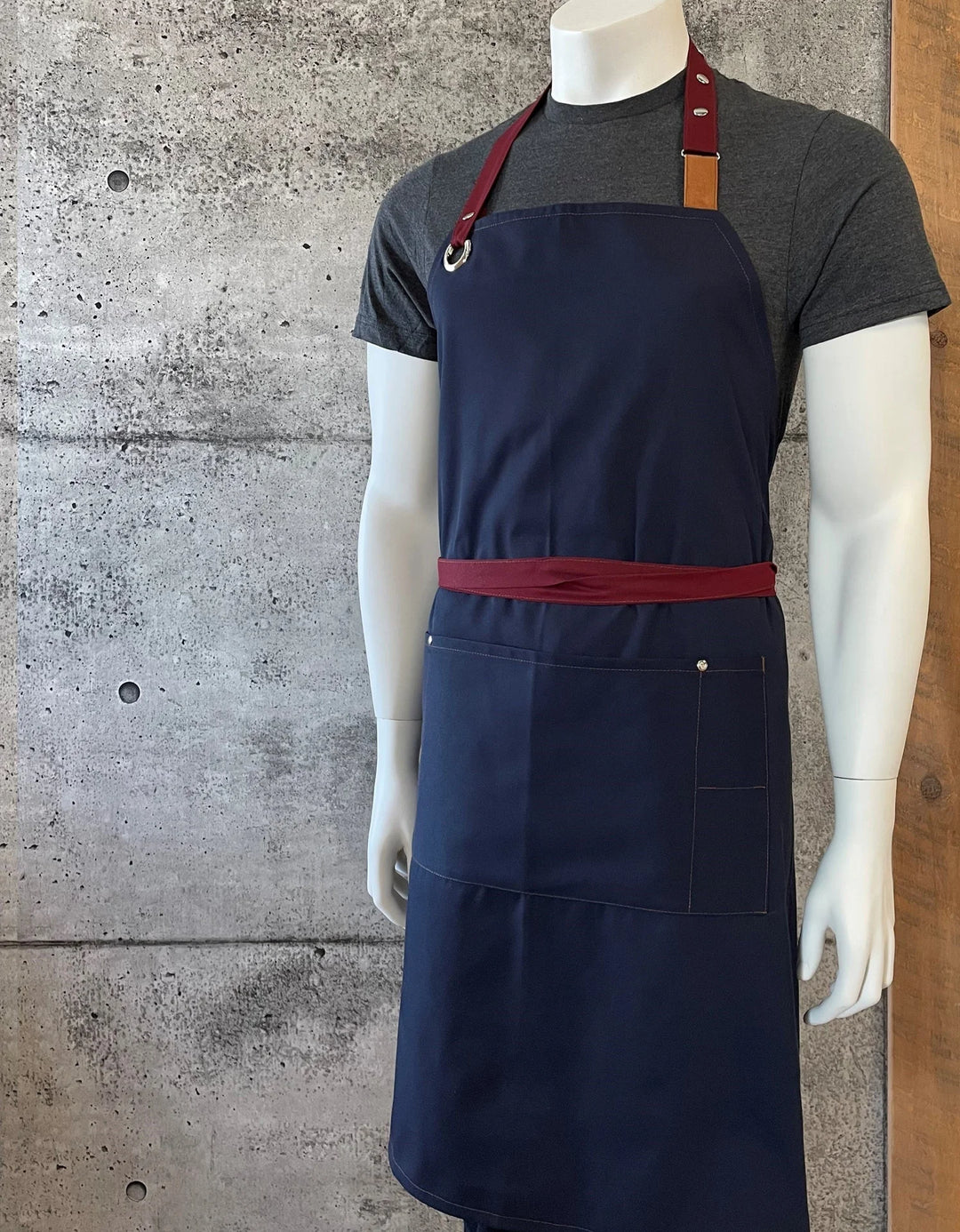No Limits 34 X 34In Navy & Burgundy Bib Apron, Polyester & Cotton, With Colored Strap - Restaurant Equipment and Smallwares - Canadian Distribution