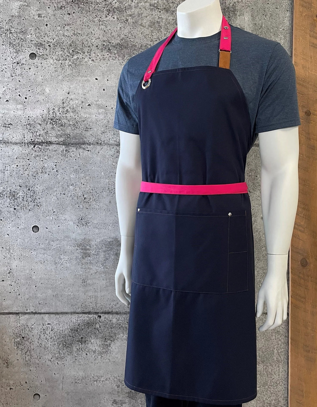 No Limits 34 X 34In Navy & Fuchsia Bib Apron, Polyester & Cotton, With Colored Strap - Restaurant Equipment and Smallwares - Canadian Distribution