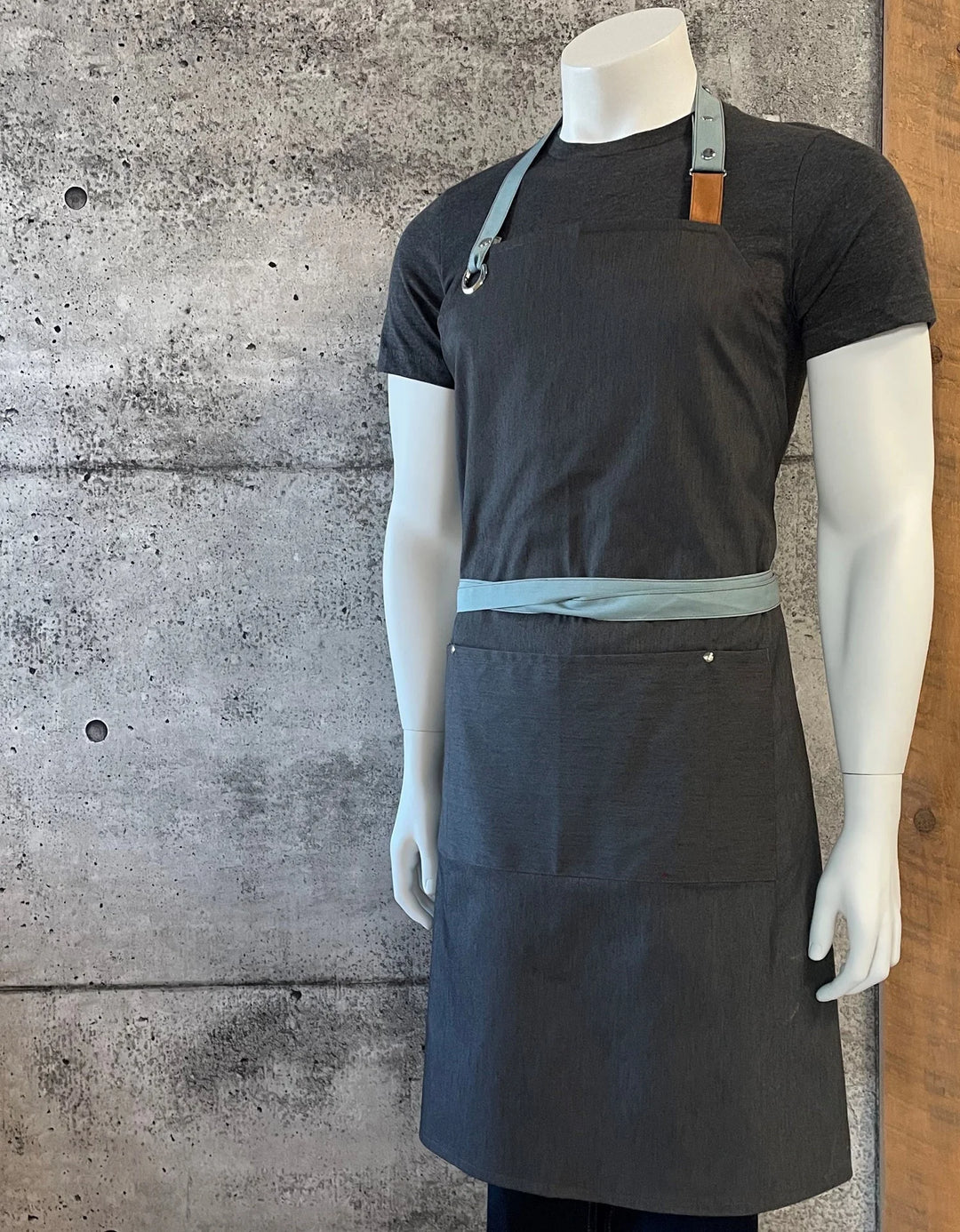 No Limits 34 X 34In Gray & Light Blue Bib Apron, Polyester & Cotton, With Colored Strap - Restaurant Equipment and Smallwares - Canadian Distribution
