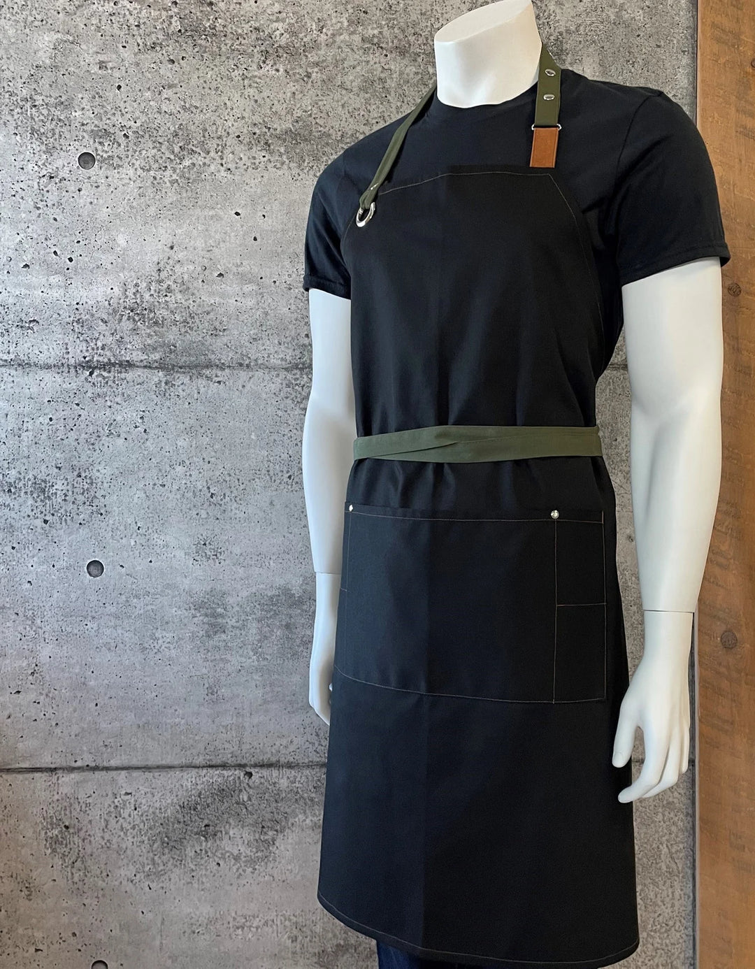 No Limits 34 X 34In Black & Green Khaki Bib Apron, Polyester & Cotton, With Colored Strap - Restaurant Equipment and Smallwares - Canadian Distribution