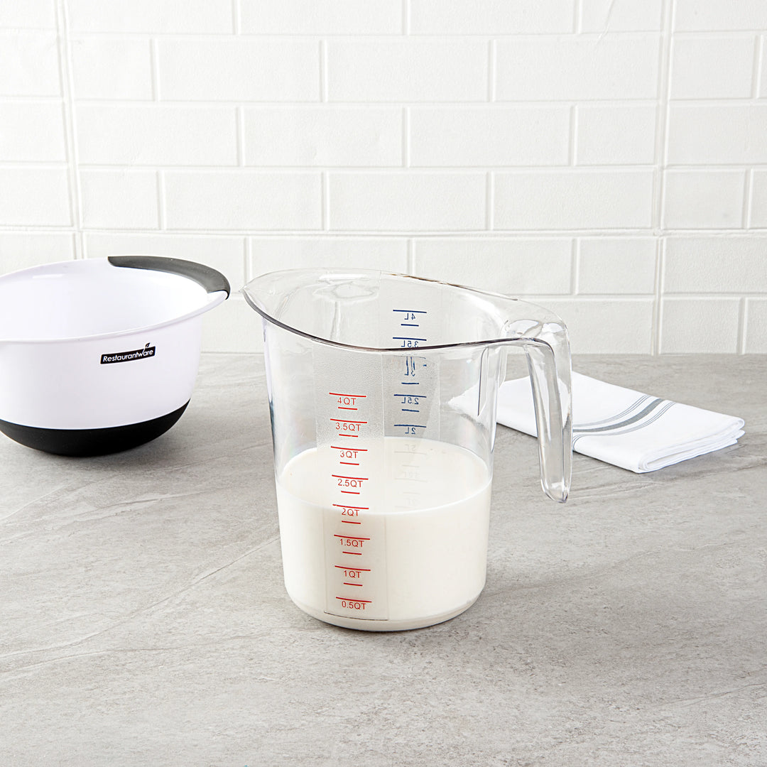 Restaurantware RW Base 4Qt Clear Plastic Measuring Cup, 9.50 x 7.25 x 9.50In - Restaurant Equipment and Smallwares - Canadian Distribution - Ships Free Within Canada on Orders Above CAD $199