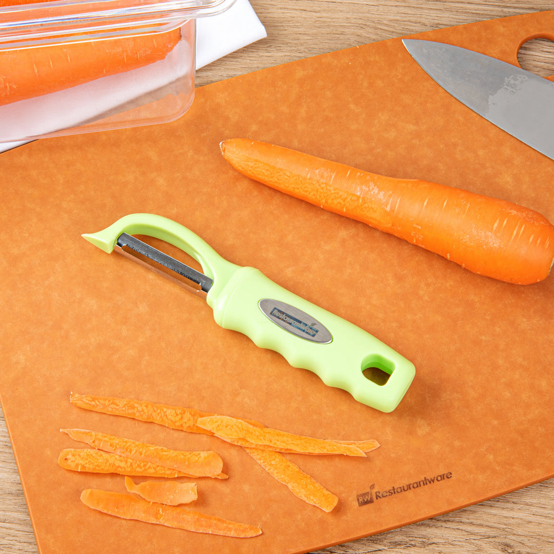 Restaurantware Comfy Grip 7.50In Stainless Steel Vegetable Peeler, Gray - Restaurant Equipment and Smallwares - Canadian Distribution - Ships Free Within Canada on Orders Above CAD $199