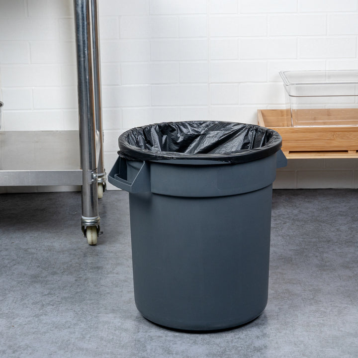 Restaurantware RW Clean 10 Gallon Trash Can & Ingredient Bin, Gray, Plastic, 18.25 x 15.75 x 17.25 Inch - Restaurant Equipment and Smallwares - Canadian Distribution - Ships Free Within Canada on Orders Above CAD $199
