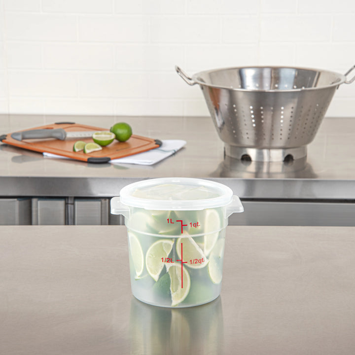 Restaurantware Met Lux Lid, Translucent, Plastic, Round, for 1 Quart Food Storage Container - Restaurant Equipment and Smallwares - Canadian Distribution - Ships Free Within Canada on Orders Above CAD $199