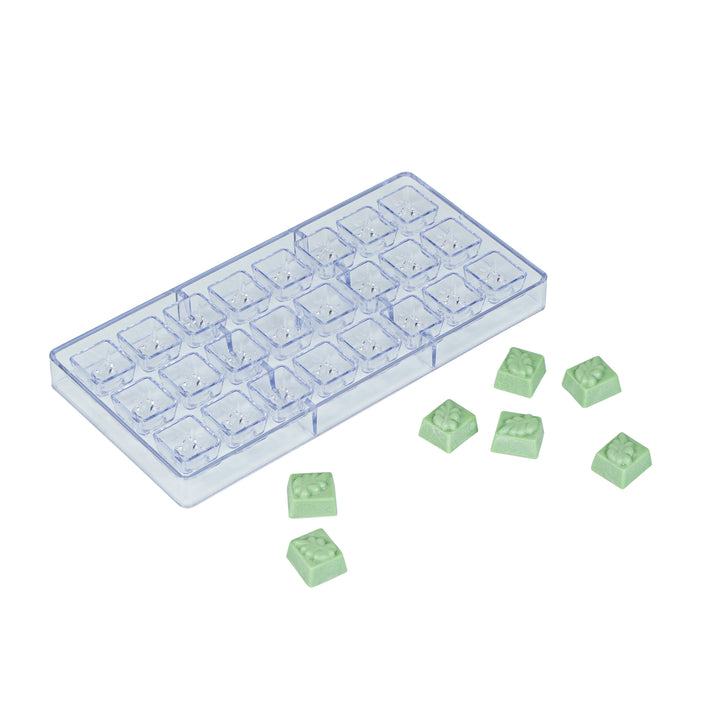 Restaurantware Pastry Tek 24-Compartment Leaf Block Candy & Chocolate Molds, Polycarbonate - Restaurant Equipment and Smallwares - Canadian Distribution - Ships Free Within Canada on Orders Above CAD $199